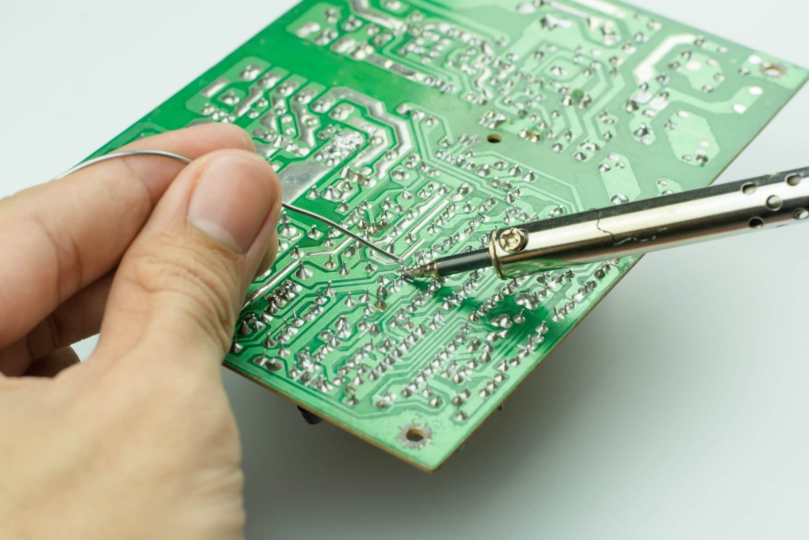 Repair of electronic devices, tin soldering parts